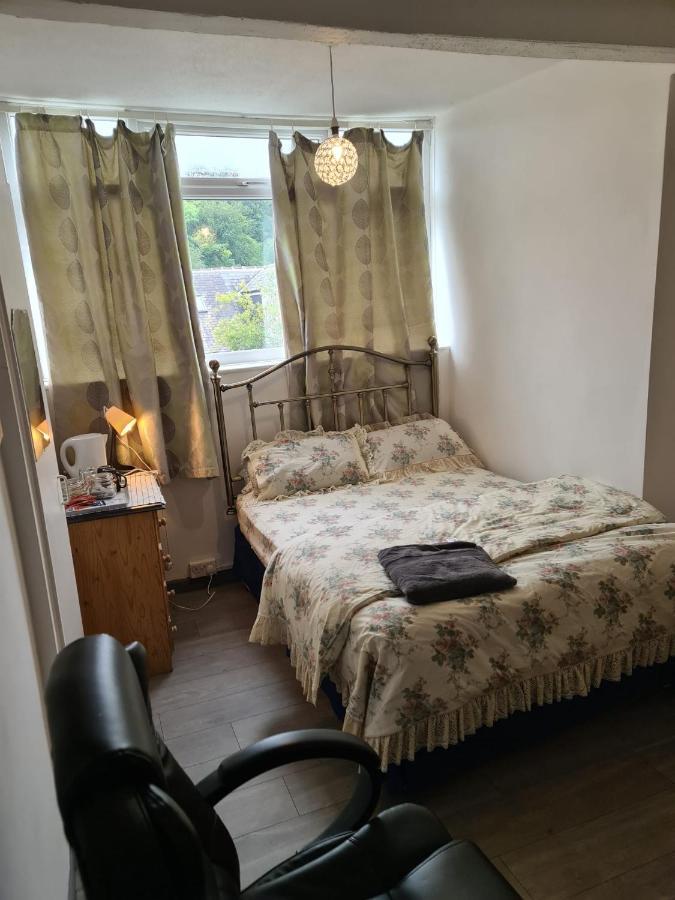 Budget Double En-Suite Bedroom Шефилд Экстерьер фото
